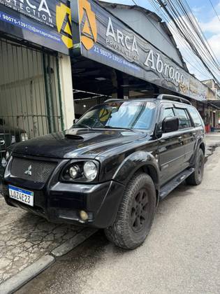 MITSUBISHI PAJERO SPORT 3.5 HPE 4X4 V6 24V GASOLINA 4P AUTOMÁTICO MITSUBISHI PAJERO SPORT 3.5 HPE 4X4 V6 24V GASOLINA 4P AUTOMÁTICO